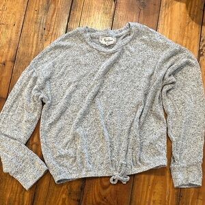 Girls Moondance Gray Long Sleeve sweater size medium